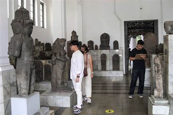Bagaimana Cara Menumbuhkan Sikap Hormat Terhadap Tradisi Atau Budaya Masyarakat Di Indonesia